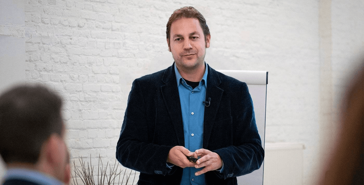 vijf-op-een-rij-een-blik-in-het-leven-van-koen-stevens